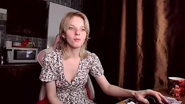 Онлайн чат XXX Madelaineses