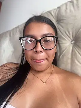 Iam-sophia27's Live XXX Chat