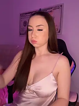 KemberlyEll Adlı Modelin Canlı XXX Sohbeti