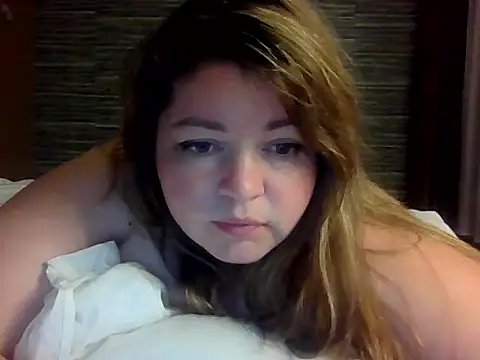 Chat +18 de cute__cherry ao vivo