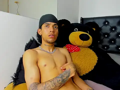 Ryder-Stone Chat XXX live