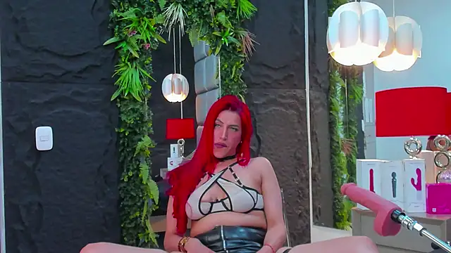 Živý XXX chat AllissaBrowm