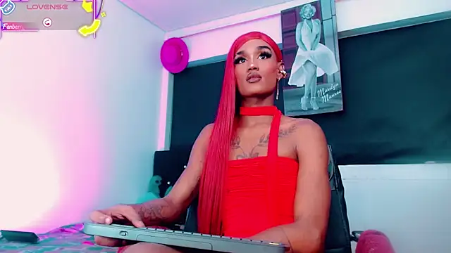 Kendall_hornyy Adlı Modelin Web Kamerası Şovu