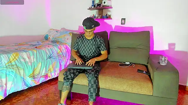 Chat XXX ao vivo de Teo_Rave