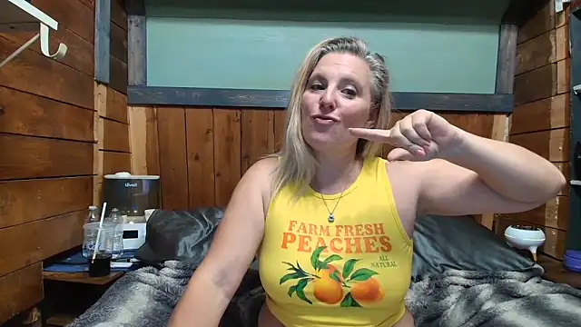 lisaxlovexxx's Webcam Show