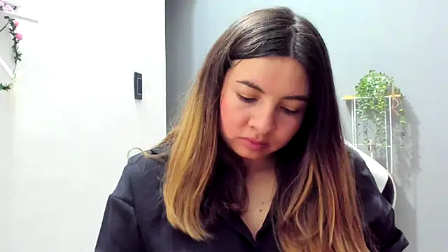 Czat XXX na żywo – __Emma__11__Lecat_