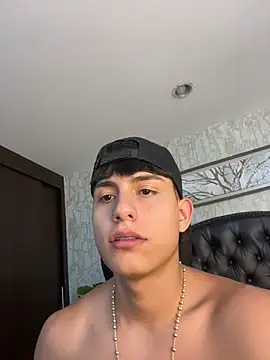 Lander_Cruz's Live XXX Chat