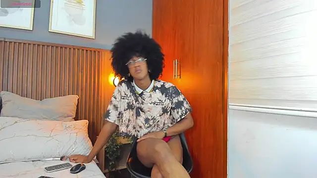 Krikrii_Milady webkamerás műsora
