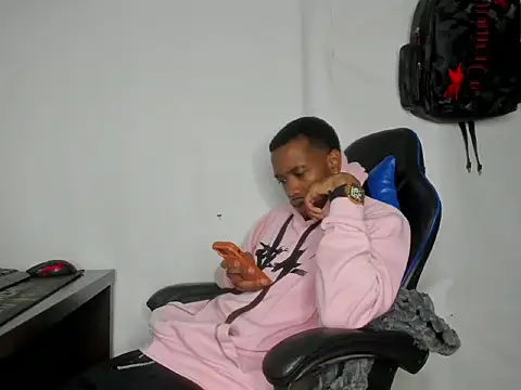 Kofi_exotic_2 Live XXX Chat