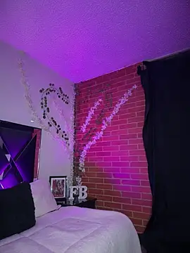 FiorellaBossh_ 即時 XXX 聊天