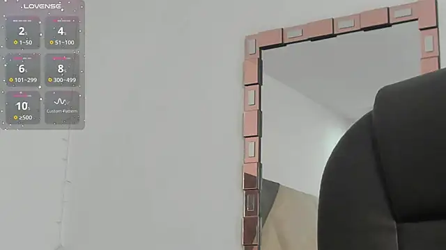 Živý XXX chat FaloonRoussel