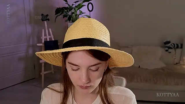 -Kottyaa- Chat XXX live
