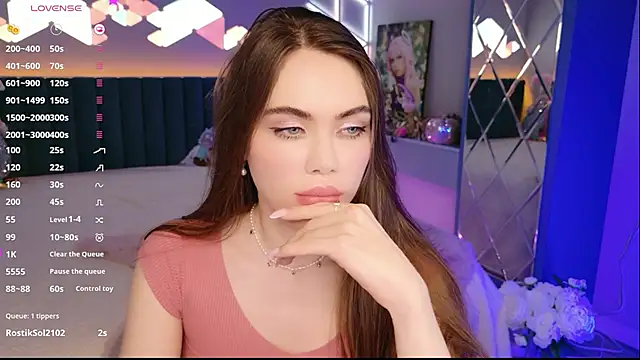 XXX chat uživo modela MimiForce