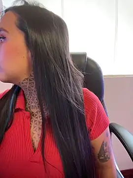 Živá chatovací místnost Annie_Alicee