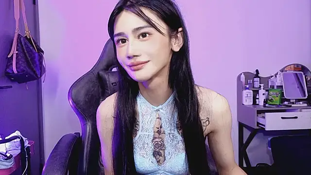 XXX chat uživo modela Rainbow-sweet