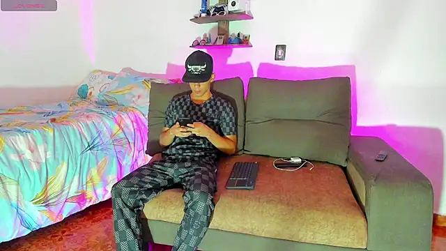 Онлайн чат XXX Teo_Rave