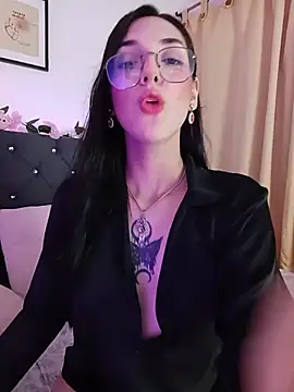 ViancaMoretti's Live XXX Chat