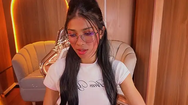 Alina_b_'s Live XXX Chat