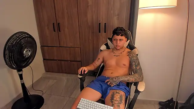 Онлайн чат XXX Jake_simons