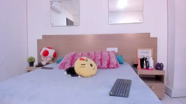 Ebony_N_Blonde 网络视讯表演