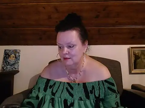 XXX chat uživo modela TiffanyMature