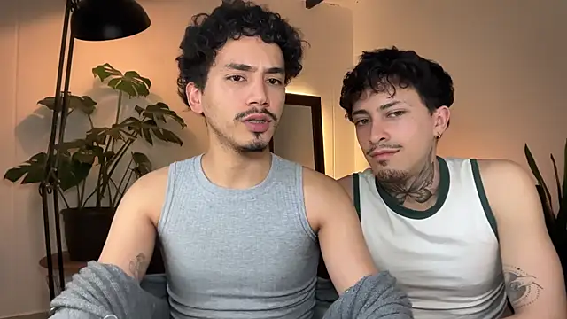 Noah_and_Steven Chat XXX live