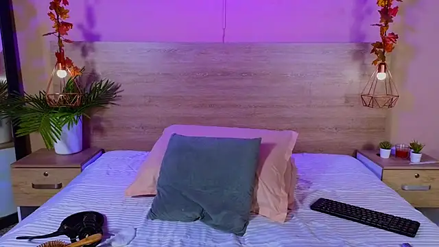 Онлайн чат XXX Elianmoon
