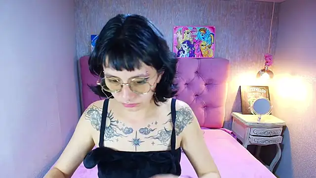 charlottemoonxz's Live XXX Chat