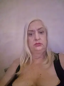 Julia20X webkamerás műsora