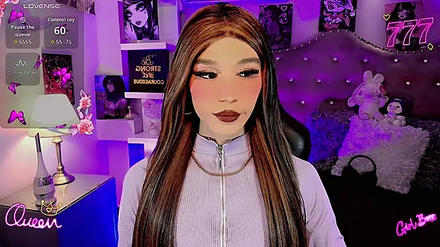 Megaan_Dolll Show Webcam