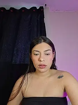 AmaiaSalvatore Show in webcam