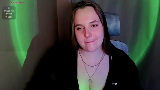 Chat +18 de Noir_Ember_ ao vivo