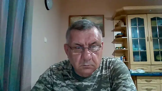 XXX chat uživo modela machomale3