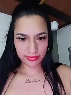 Chat XXX en directo de KorinaKovaa