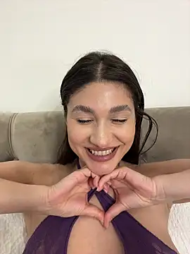 IrisBlues' Live XXX Chat