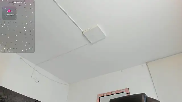 FaloonRoussel live XXX chat
