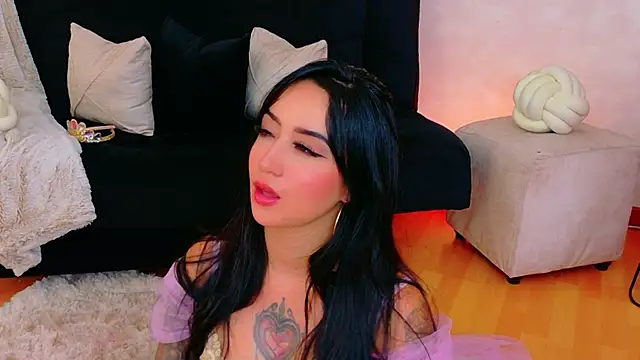 EmmyEvans1 Live XXX-chat