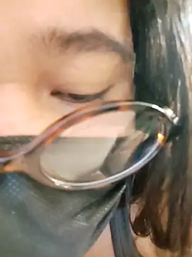 mini27mimi's Webcam Show