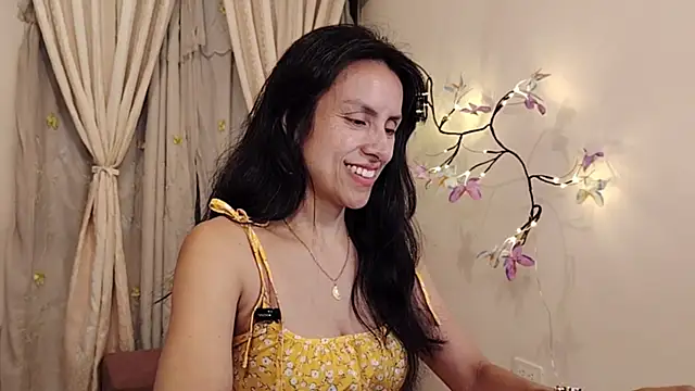 Chat XXX ao vivo de Bella_Exhibition