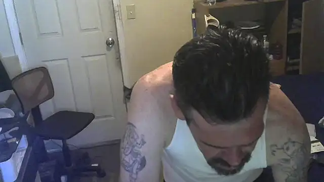 Johnny1991Blunt – Naživo XXX chat
