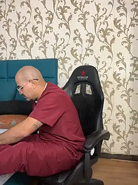 XXX chat uživo modela Dante_Goldt