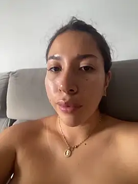 daniela_henao 실시간 채팅방