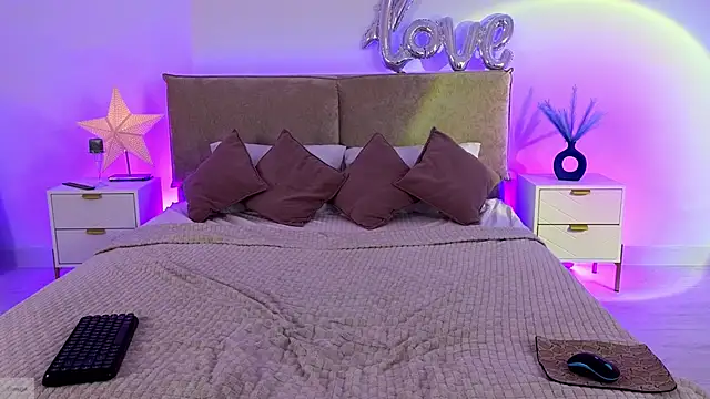 Czat XXX na żywo – Jules_night