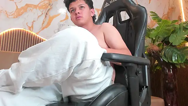 TiagoRussh Live XXX-chat