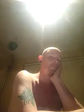 piercingpik Live XXX-Chat