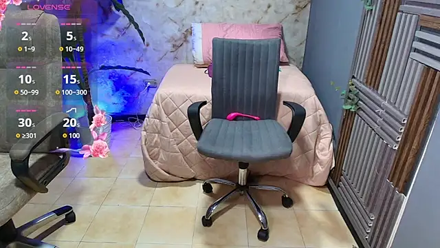 Živá chatovací místnost jennaa_milf_