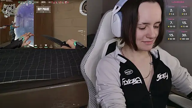 Chat +18 de Luna_Loveee ao vivo