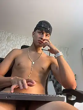 Lander_Cruz Chat XXX in diretta