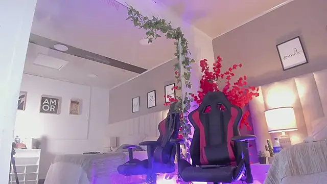 Czat XXX na żywo – Kiara_Kismet_