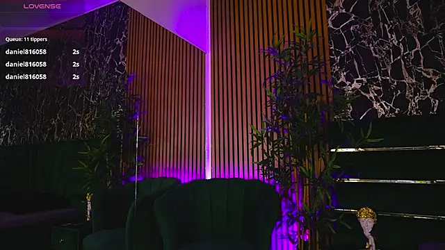 BarbieKara élő XXX-chatje